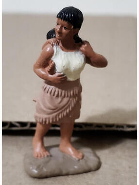 Safari Ltd Powhatan Woman with Baby Figure - Native American Historical Toy